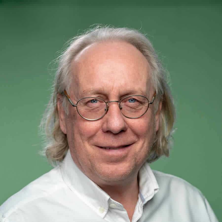 Peter Jackson-Main mANP rGNC Academic Director & Herbal Medicine Course Director